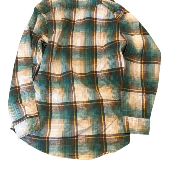 Women’s Plaid Button Down Shirt - Picture 6 of 6